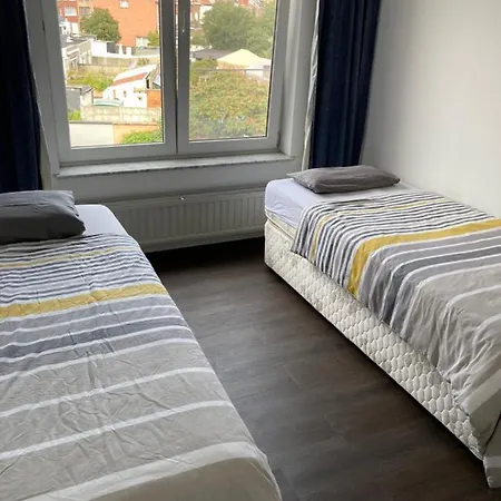 Apartment Lichtrijk Mooi Met Zicht Op Hof Roosendael Antwerp